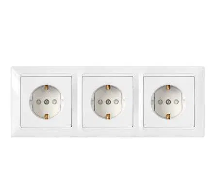 Розетка 3-м СП 16А IP20 с заземл. защ. шторки бел. Bylectrica РС16-359