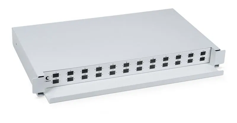 Кросс бокс оптический ODF-19-24-SC 19дюйм на 24 SC LC duplex со сплайс-кассетой выдвижной без пигтейлов и проходных адаптеров Cabeus 7302c