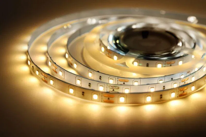 Лента светодиодная DSL-007 2835-60D IP20 3000К (уп.3м) Camelion 15693
