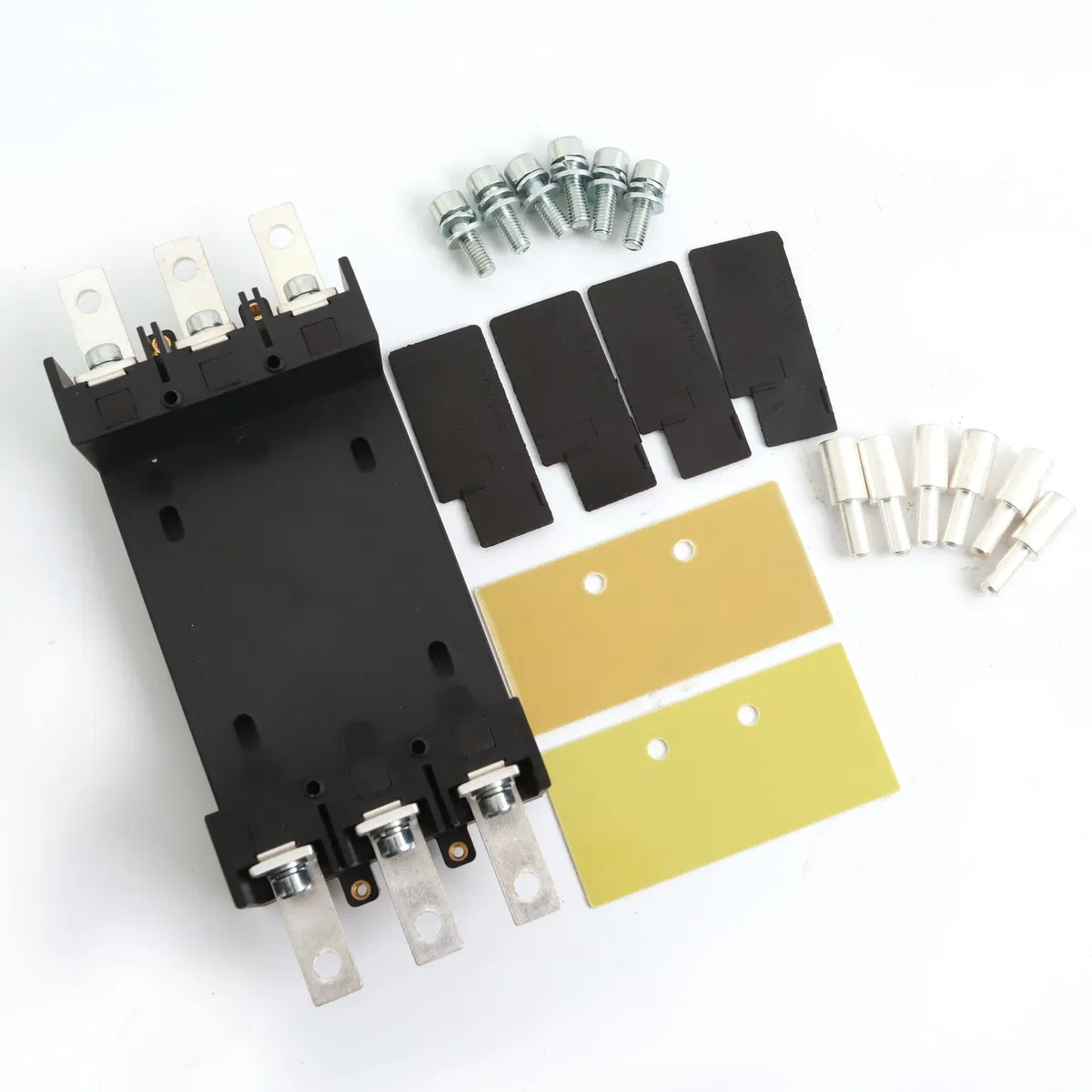 Монтажное основание TDM для  MGS160 фронтальное подключение 3P TDM-MGS160PF3 DKC