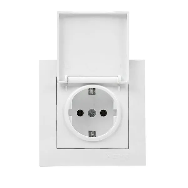 Валенсия розетка 1-местная с/з 16А белая с крышкой и защ. штор. IP44 EKF EWV10-124-10