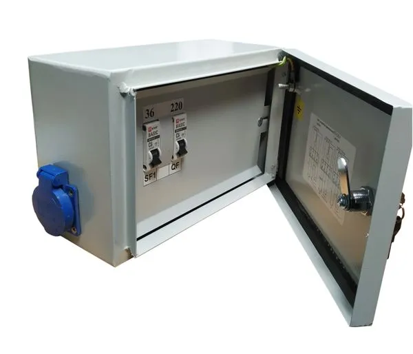 Ящик с понижающим трансформатором ЯТП IP54 0,25кВА 220/12В EKF Basic yatp-ip54-0,25-220/12v-2a