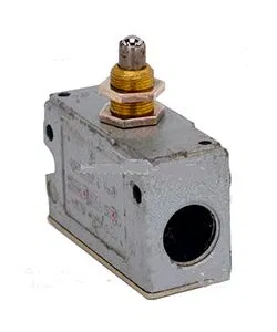 Микровыключатель МП 1204 УХЛ3 исп.01 IP40 толкатель с увеличенным ходом фронтальный гайки Электротехник ET006831
