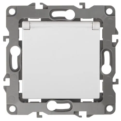 Розетка 1-м СП Эра12 12-2003-01 16А IP20 250В 2P+E Schuko защ. шторки защ. крышка без лапок механизм бел. Эра Б0038806