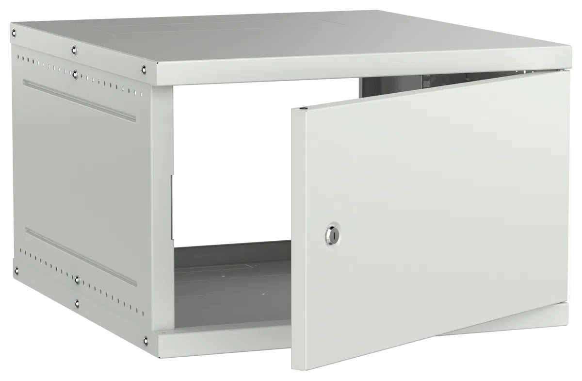 Шкаф настенный 19" 6U 600х650мм металлическая дверь серый GENERICA LWE3-06U67-MF-G