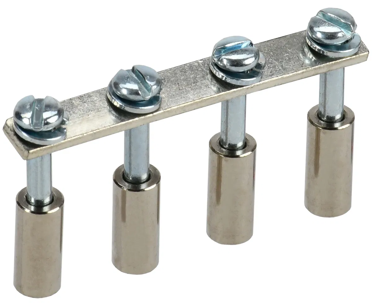 Перемычка в сборе для колодки клеммной CTS 16мм2 4PIN IEK YCT10-00-K03-016-A-4P