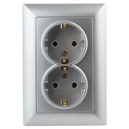 Розетка 2-м СП Solo 4-205-03 16А 250В IP20 2х2P+E Schuko с заземл. алюм. Intro Б0053664