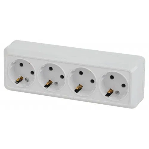 Розетка 4-м ОП Quadro 2-208-01 16А IP20 250В 4х2P+Е бел. Intro Б0053838