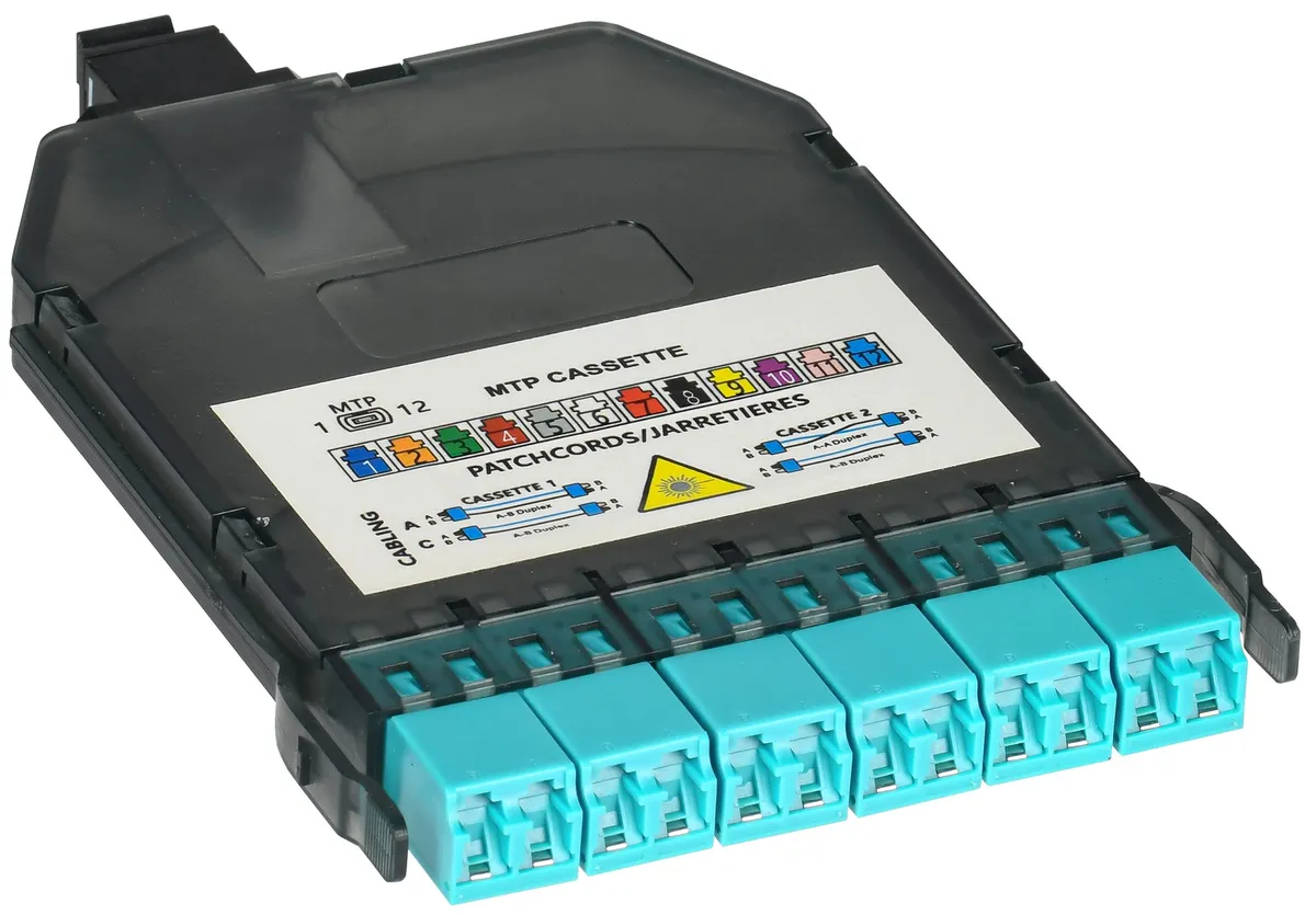 ITK Кассета для кросса высокой плотности OM3 MPO male 3хLC-quadro (12 ОВ)