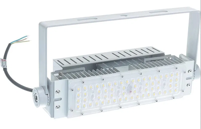 Светильник светодиодный SMD 50Вт 6000К IP67 7000лм 85-265В 310х100х75мм промышлен. на лире KRASO PR-50