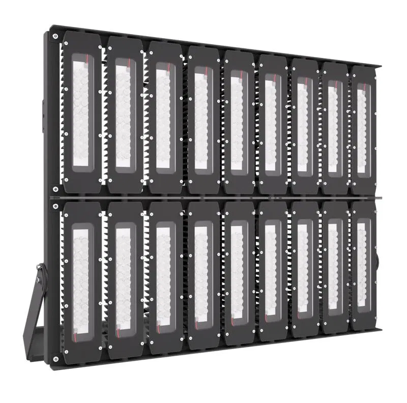 Прожектор светодиодный LAD LED R700-18-PC-30-750-D48-1800L1 ST 1800Вт IP67 5000К 230В CRI70 КСС типа "Г" крепление на лире ЛАДзавод LADR718PC30750D481800L1ST ЛАДзавод светотехники