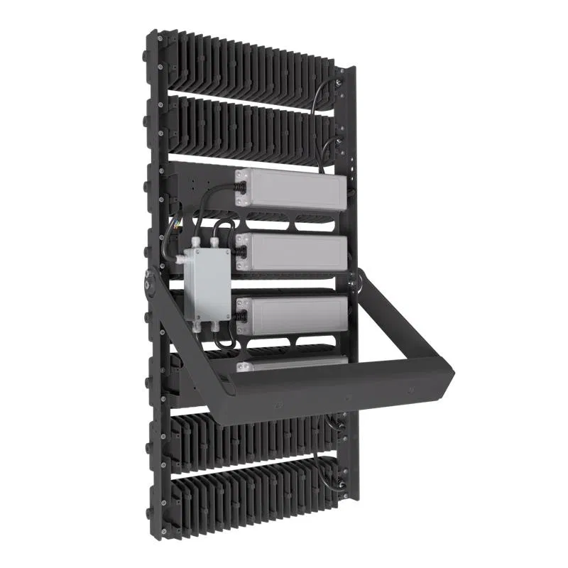 Прожектор светодиодный LAD LED R700-8-PC-120-750-D48-800L1 ST 800Вт IP67 5000К 230В CRI70 КСС типа "Д" крепление на лире ЛАДзавод LADR78PCLS750D48800L1ST ЛАДзавод светотехники
