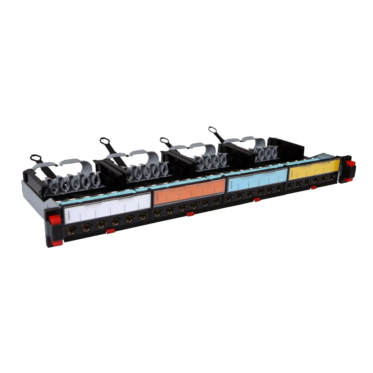 Патч-панель укомплектованная - 19'' - 1U - категория 8 - STP - 24 x RJ 45 033782 Legrand