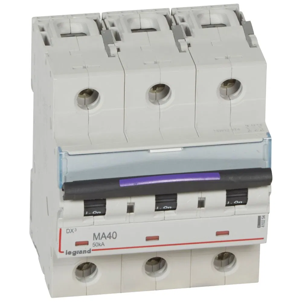 DX3 авт.выкл. 50кА 40А 3п MA LEGRAND 410254