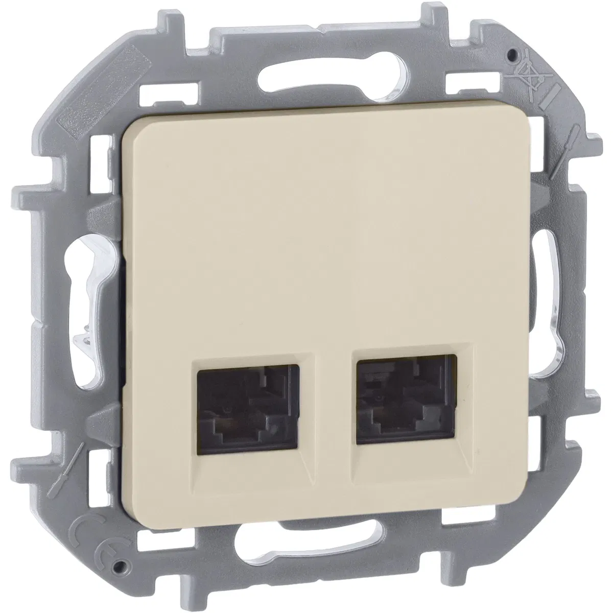 INSPIRIA Розетка компьютерная двойная RJ45 категория 6 UTP слоновая кость 673841 Legrand
