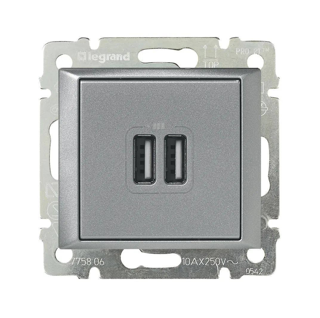 VALENA Розетка USB A + A 15Вт алюминий 770270 Legrand