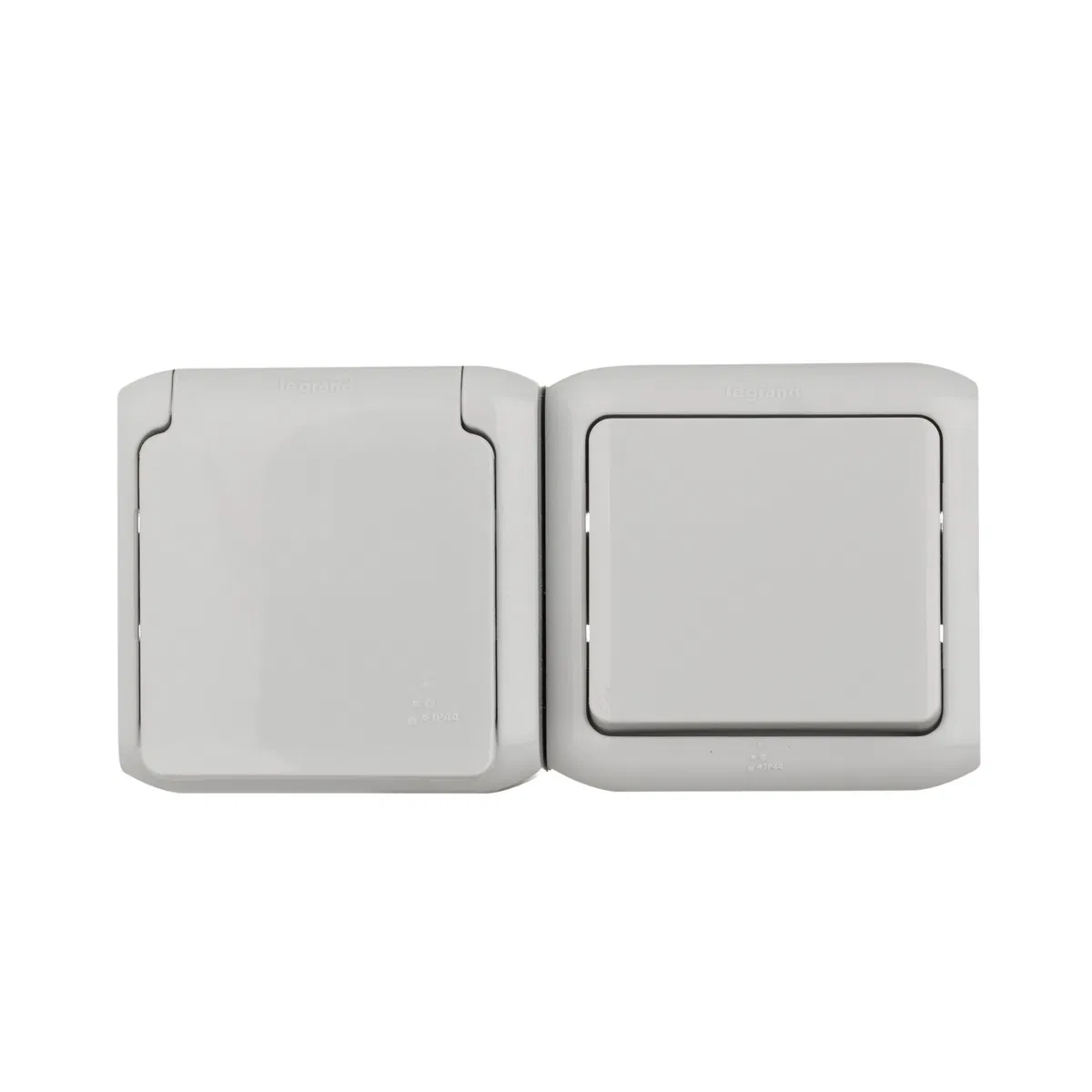 Switch + 2K+Z socket with protective shutters - 16 A - 250 V~ - Quteo IP 44 - Grey 782348 Legrand