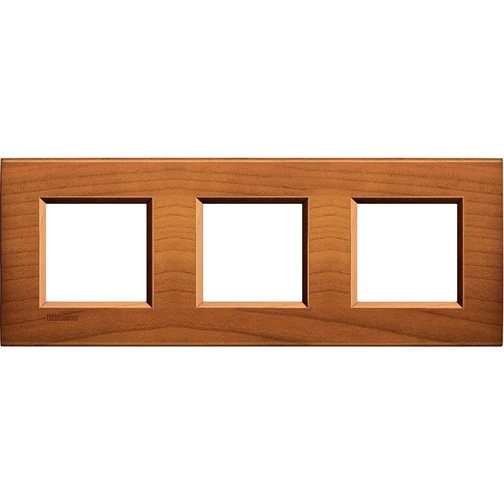 LivingLight Рамка прямоугольная, 3 поста, цвет Американская вишня LNA4802M3LCA Legrand