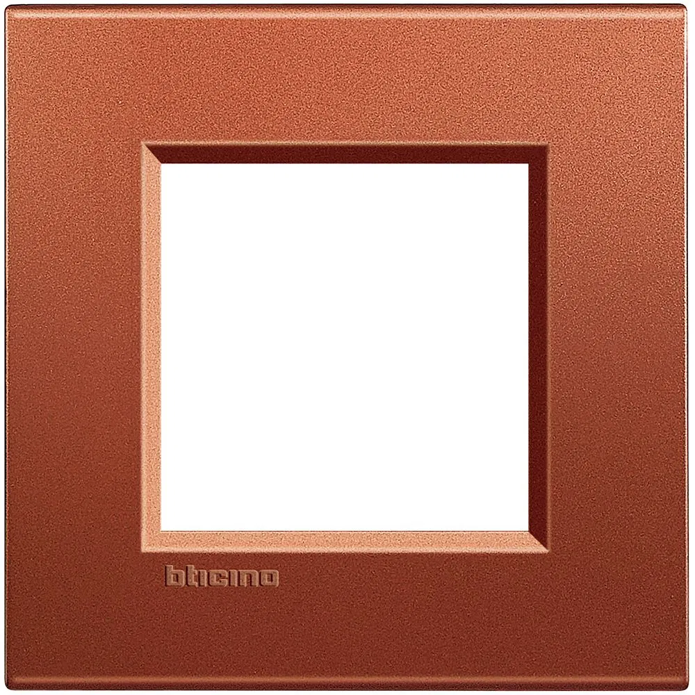 LivingLight Рамка прямоугольная, 1 пост, цвет Красный шелк LNA4802RK Legrand