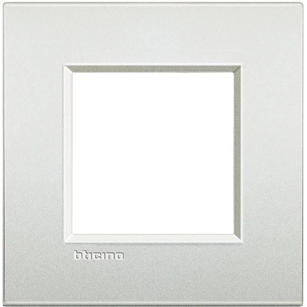 LivingLight Рамка AIR 1 пост, цвет Белый жемчуг LNC4802PR Legrand