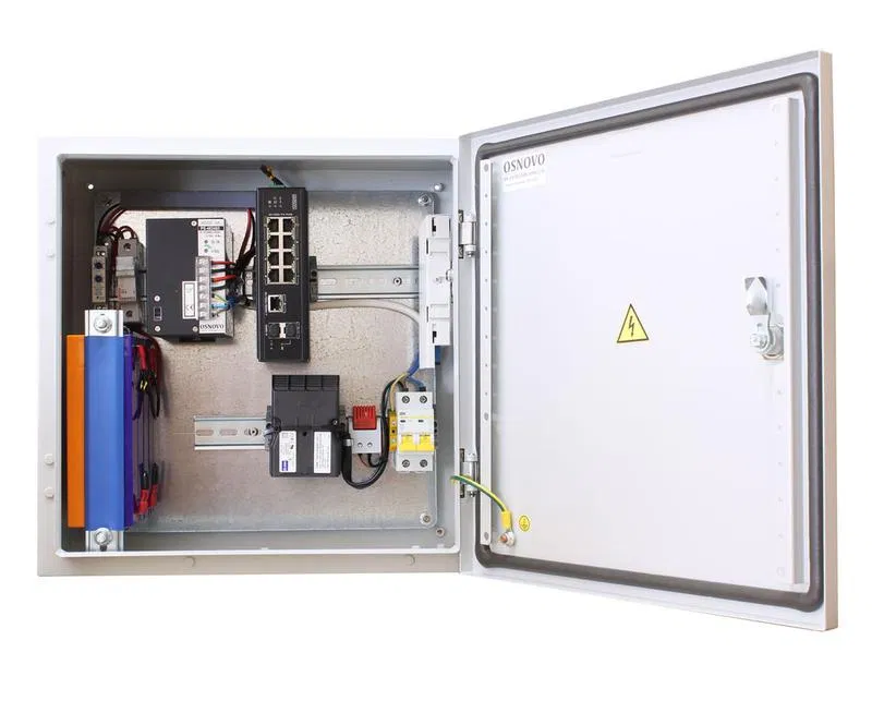 Коммутатор уличный OSS-44TB1(SW-60812/I) в корусе из нержав. стали с термостабил. и резерв. питанием на базе уличн. станции OSNOVO OSS-44TB1 OSNOVO 14223