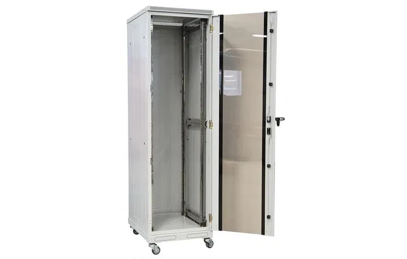 Шкаф телекоммуникационный напольный ШТ-НП-33U-600-600-С 19дюйм 33U 600х600 передн. дверь стекло ССД 130411-00519 Связьстройдеталь